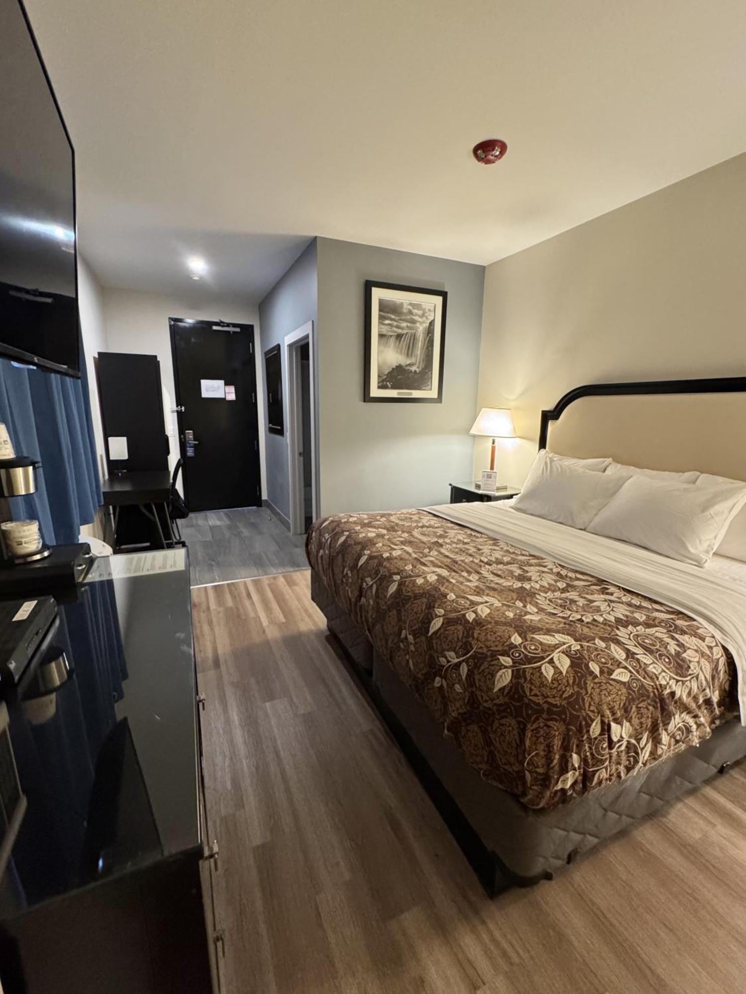 Big Bird Inn Wawa, Surestay Collection By Best Western ภายนอก รูปภาพ